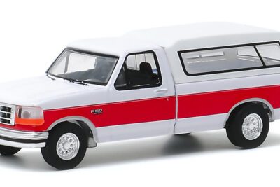 Greenlight Ford F150 1994 - White and Red (1/64) Scale Model