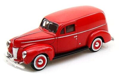 Motormax Ford Sedan Delivery 1940 - Red (1/24) Scale Model
