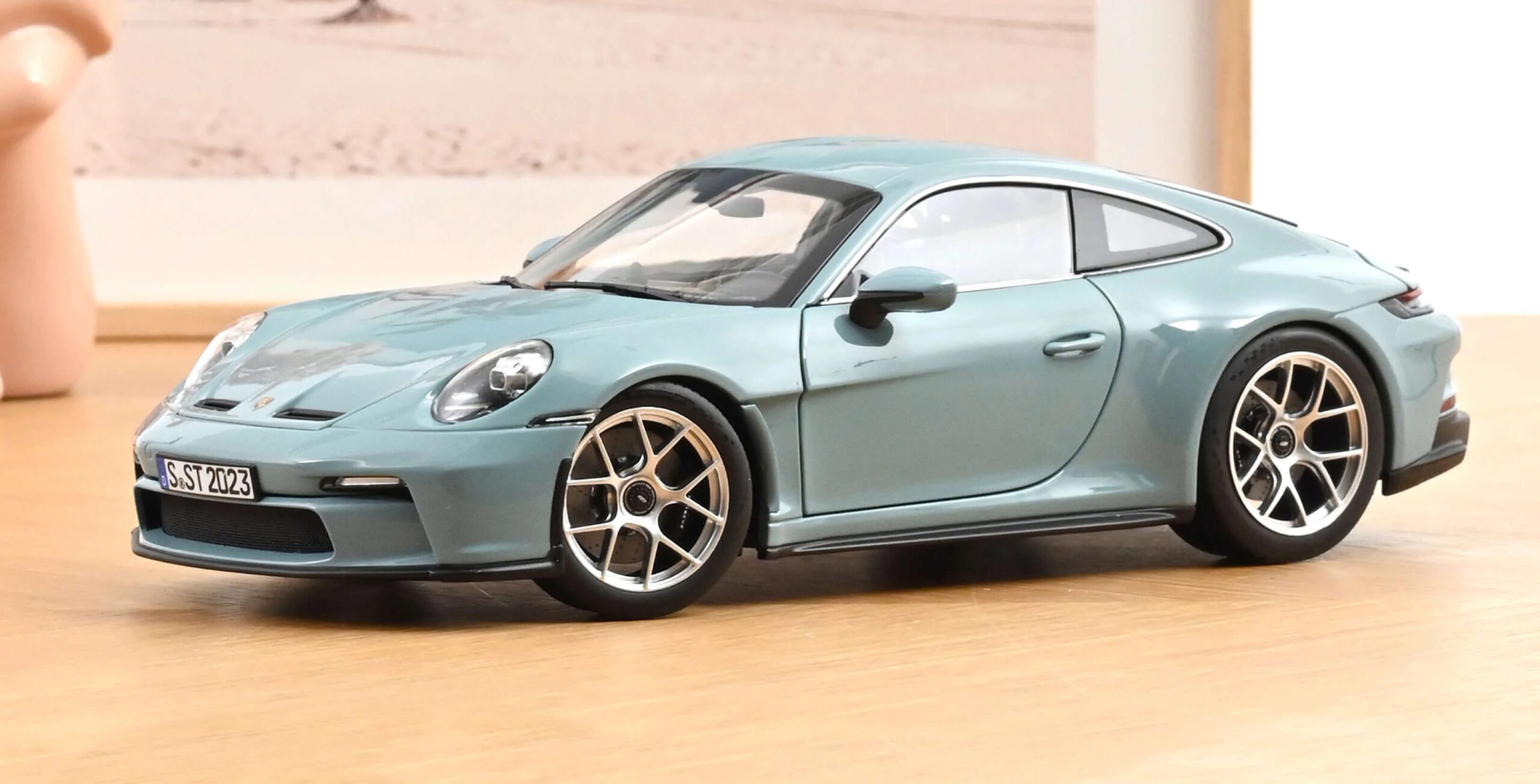 Norev - Porsche 911 S/T 2023 Bleu Meissen (1:18 Scale Model)