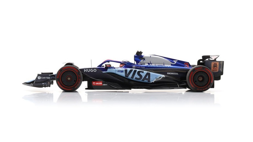 Spark - Visa Cash App RB VCARB 01 #3 Singapore GP 2024 Daniel Ricciardo "Last Race" (1/18 Scale Model) - Image 2