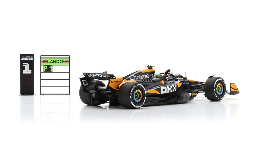 Spark - McLaren MCL38 #4 Mclaren F1 Team - Winner Abu Dhabi GP 2024 Lando Norris (1/18 Scale Model) - Image 4