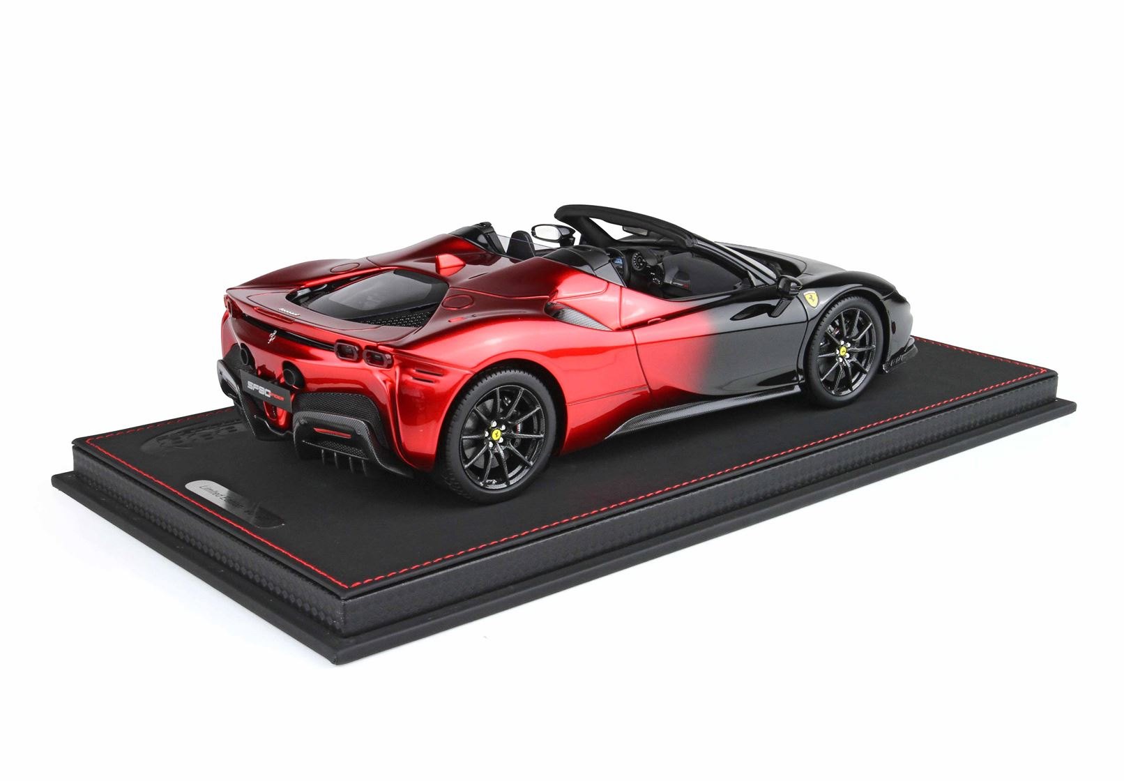 BBR Models - Ferrari SF90 Spider Magma red and Black (1:18 Scale Model) - Image 2